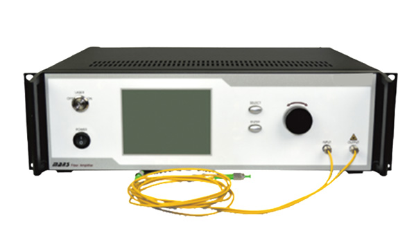 Amplificador de fibra de frecuencia única 2.0µm (15-50W, Mantenimiento de polarización)